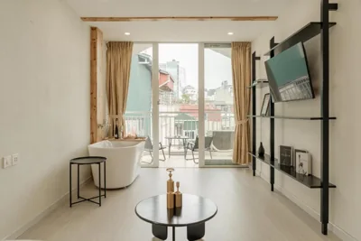 Studio met bubbelbad — Homestay CHẤT - Self Check-in Étage at Old Quarter Center